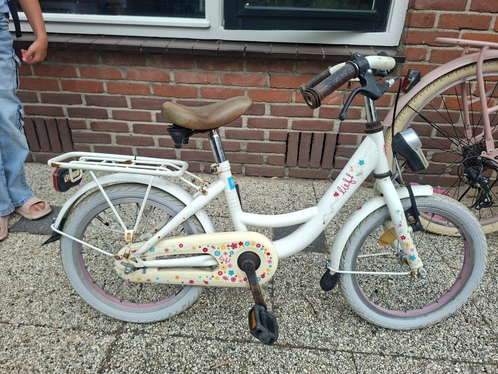 gebruikte meisjes fiets 16 inch, Fietsen en Brommers, Terugtraprem, Gebruikt, Lief!, Ophalen of Verzenden