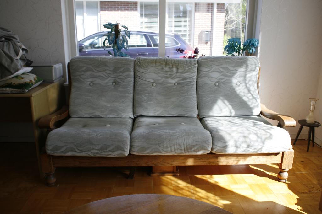 Vintage jaren 70 houten bankstel 200x80x48 met 2 fauteuils, Huis en Inrichting, Banken | Bankstellen, Ophalen, Gebruikt, Vintage, jaren 70, retro