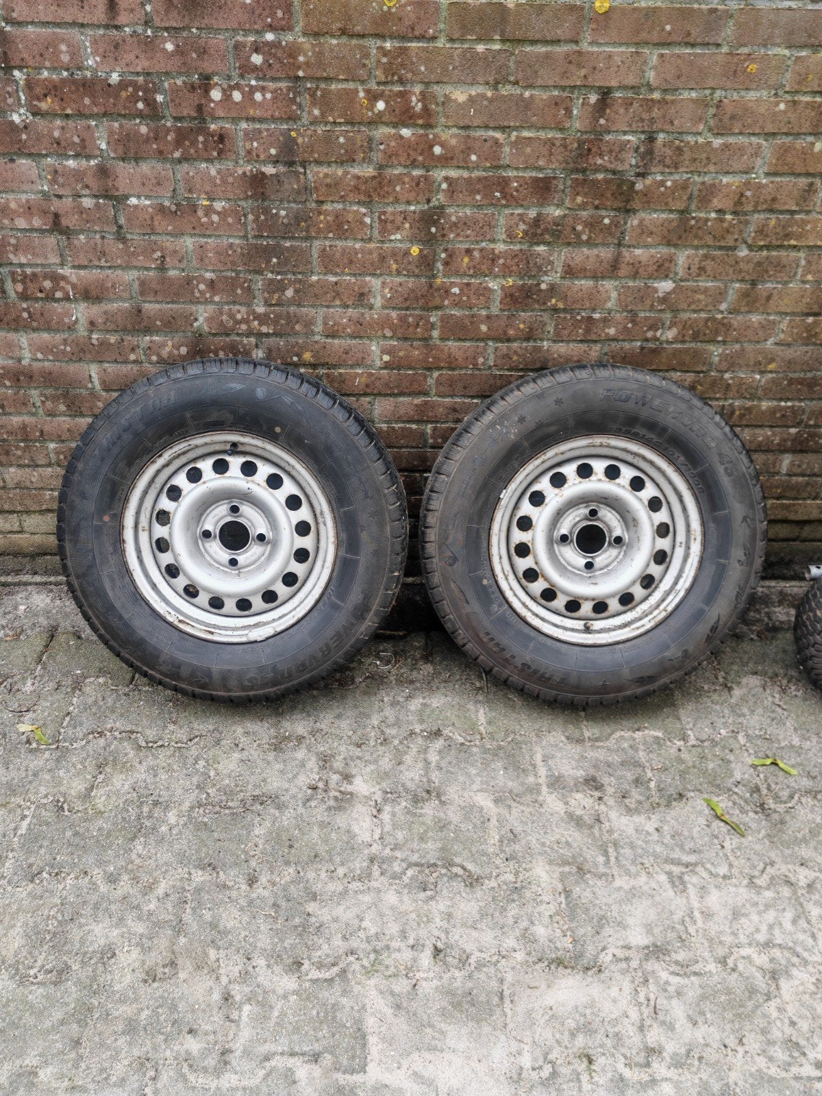 Caravan aanhanger set banden velgen izgst 4x100 185 r14c, Ophalen