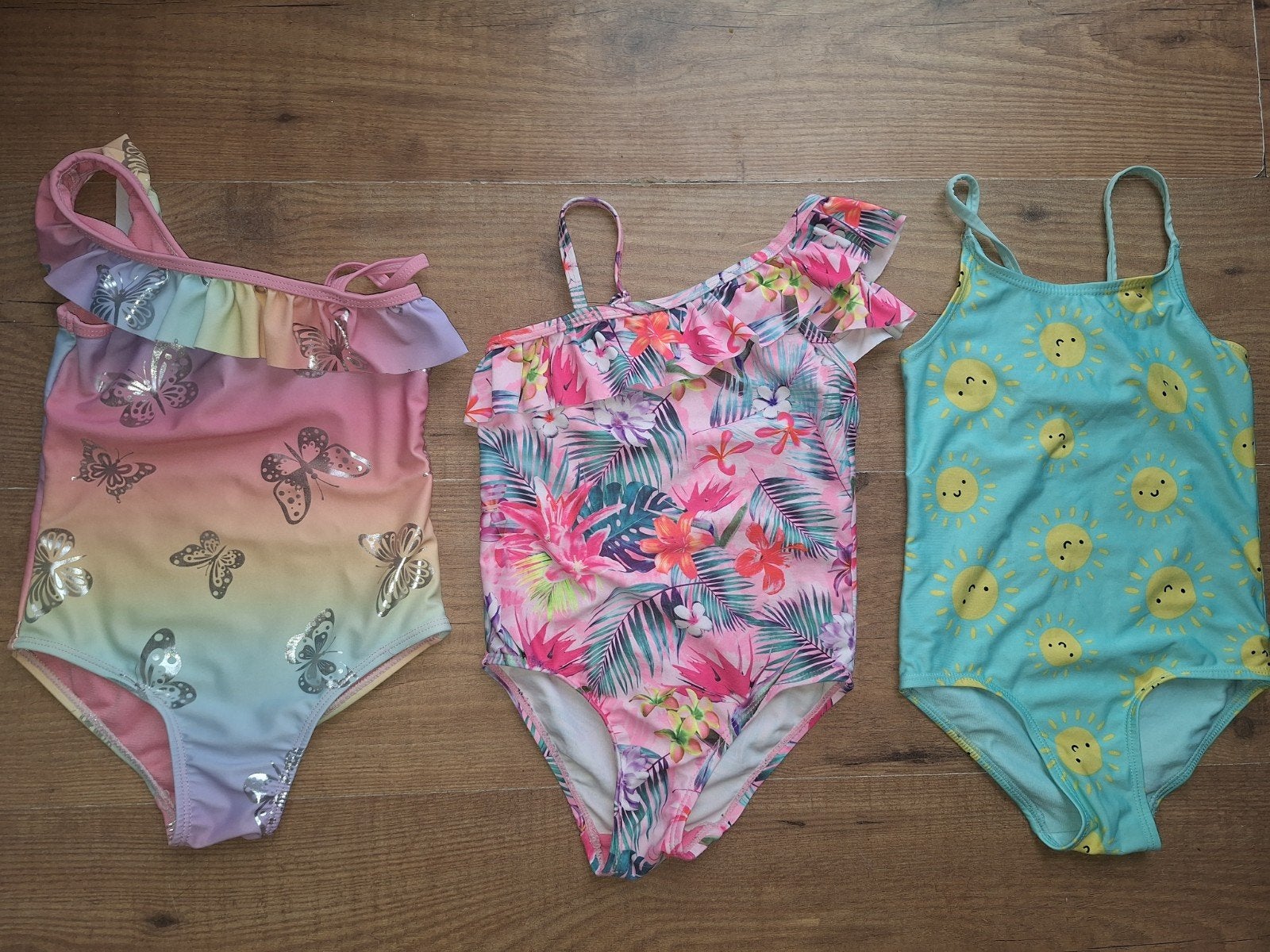 Badpakken zwemkleding maat 110/116 * 3 stuks *, Meisje, Badpak, Ophalen of Verzenden, Zo goed als nieuw