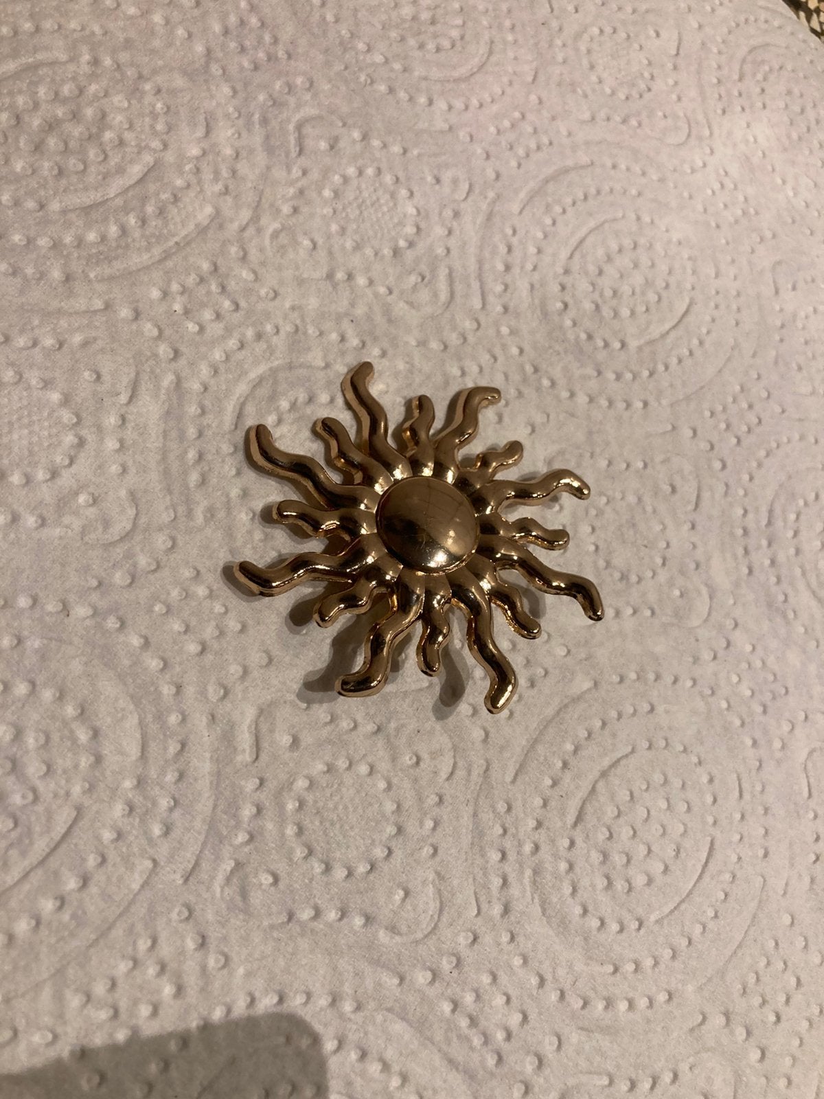 Broche zon, Ophalen of Verzenden, Zo goed als nieuw, Overige materialen