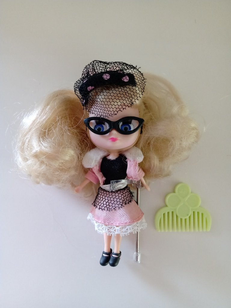 Blythe Loves Littlest Pet Shop - Fabulously Vintage, Ophalen of Verzenden, Gebruikt