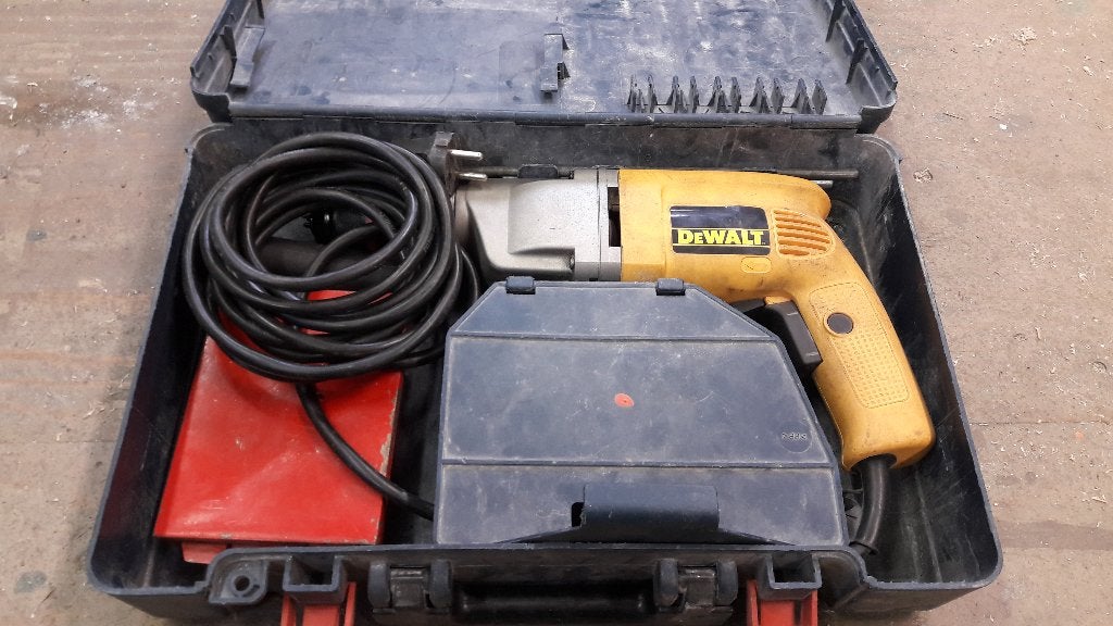 Te koop Dewalt Klopboor machine in koffer, Doe-het-zelf en Verbouw, Gereedschap | Boormachines, Klopboormechanisme, Ophalen, Boormachine