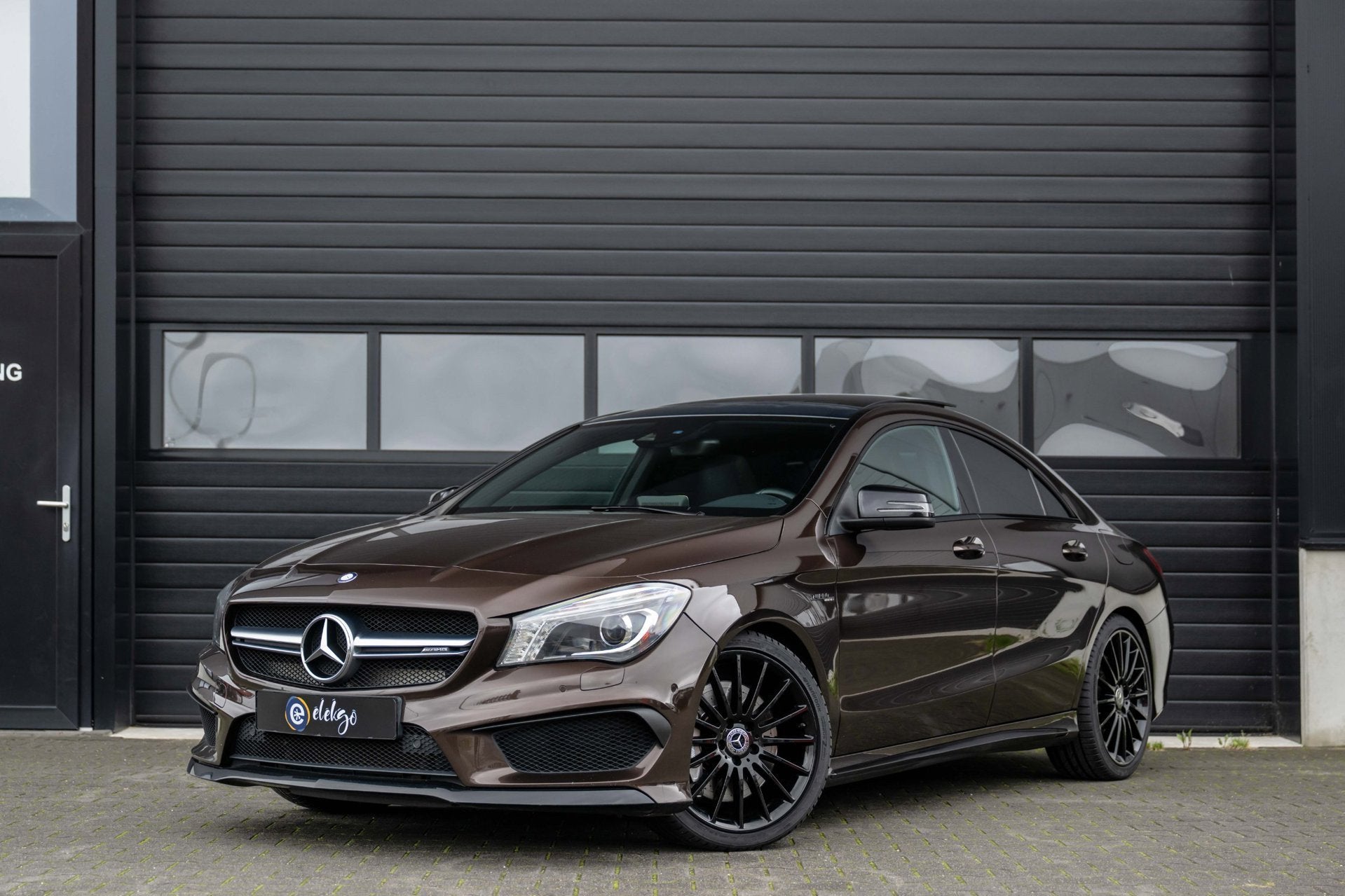Mercedes-Benz CLA 45 AMG 4MATIC|Pano|Harman-Kardon|Ambi|Nigh, Auto's, Automaat, Gebruikt, 4 cilinders, Bruin