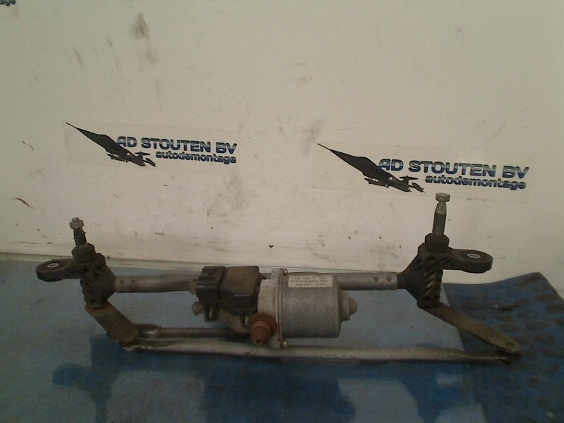 Ruitenwisser Mech + Motor Ypsilon (312) 2012, Gebruikt, Lancia Automobiles - Stellantis Europe S.p.A, Info@lancia.de, Lancia