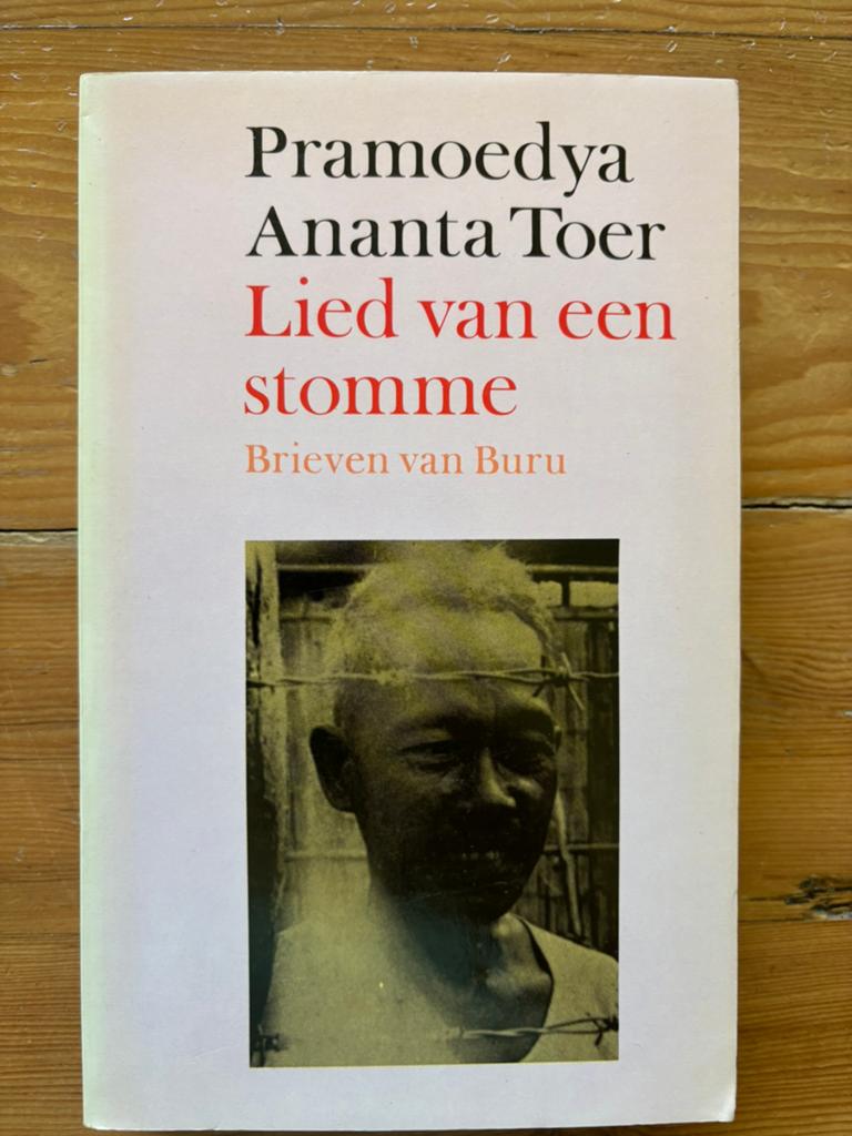 Toer - Lied van een stomme  -brieven van buru, Ophalen of Verzenden, Toer