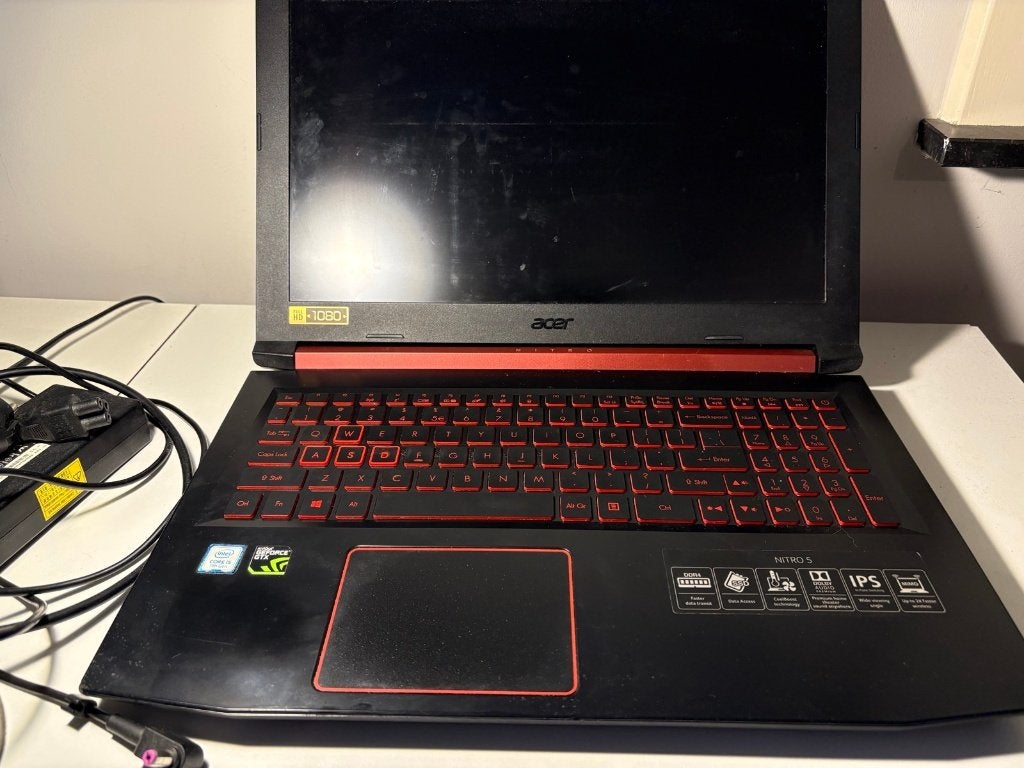 Acer Nitro 5 i5-7300HQ GTX 1050 4GB laptop zonder RAM/SSD, Gebruikt, Met videokaart, 2 tot 3 Ghz, Ophalen of Verzenden