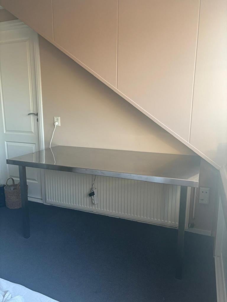 Ikea bureau, Huis en Inrichting, Woonaccessoires | Wandplanken en Boekenplanken, Ophalen, Gebruikt