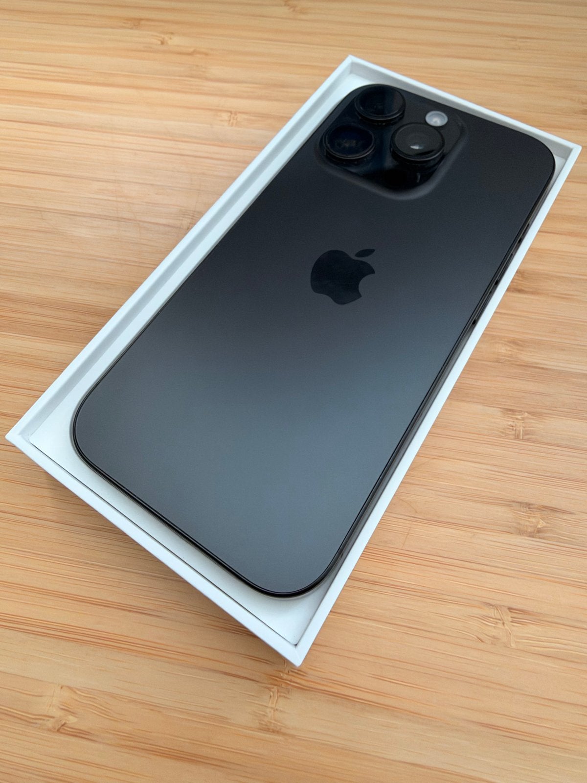 iPhone 16 Pro 128GB Black 100% batterij met AppleCare+