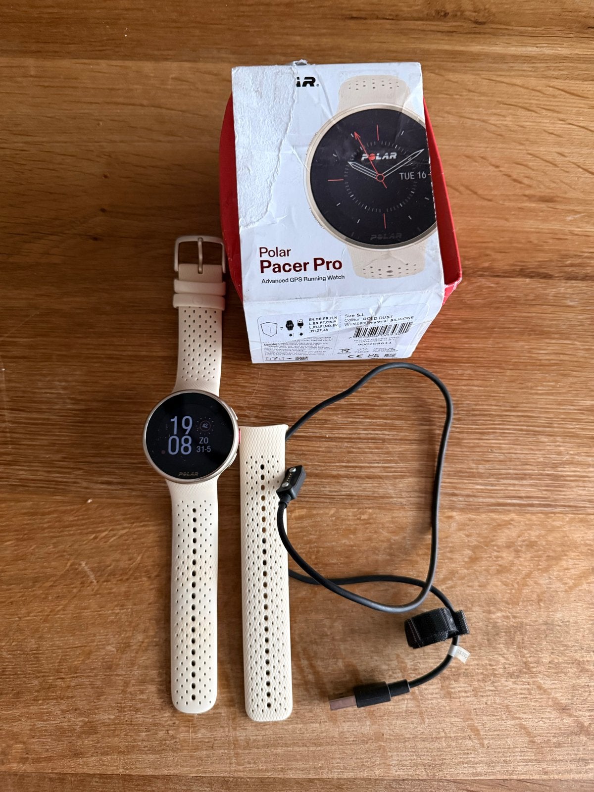 Polar Pacer Pro, gold dust., Zwart, Ophalen of Verzenden, Waterdicht, Android