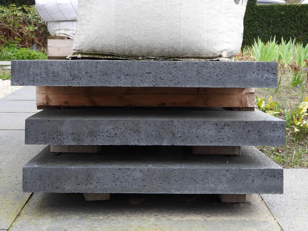Tegel oprit, Ophalen, Nieuw, 5 tot 10 m², Beton