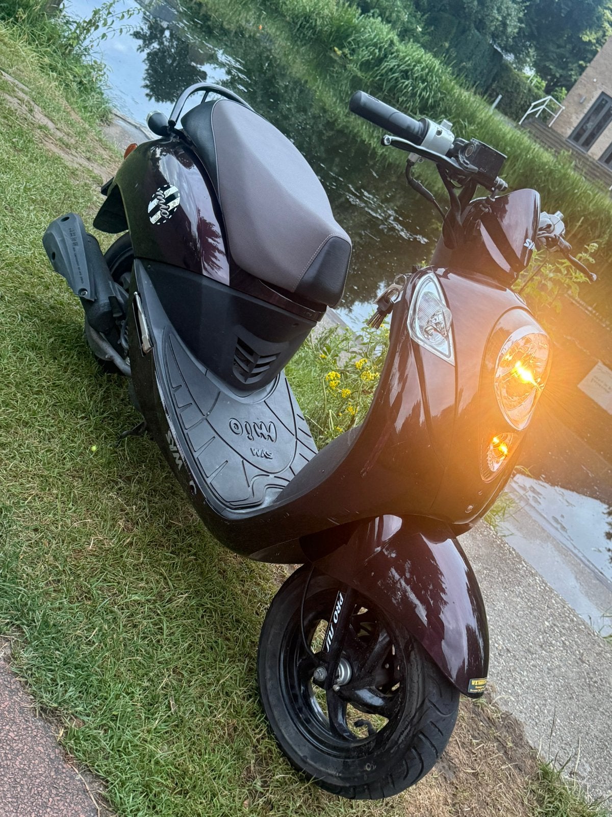 Sym mio Snor, Fietsen en Brommers, Scooters | SYM, Ophalen, Zo goed als nieuw, Benzine, Mio