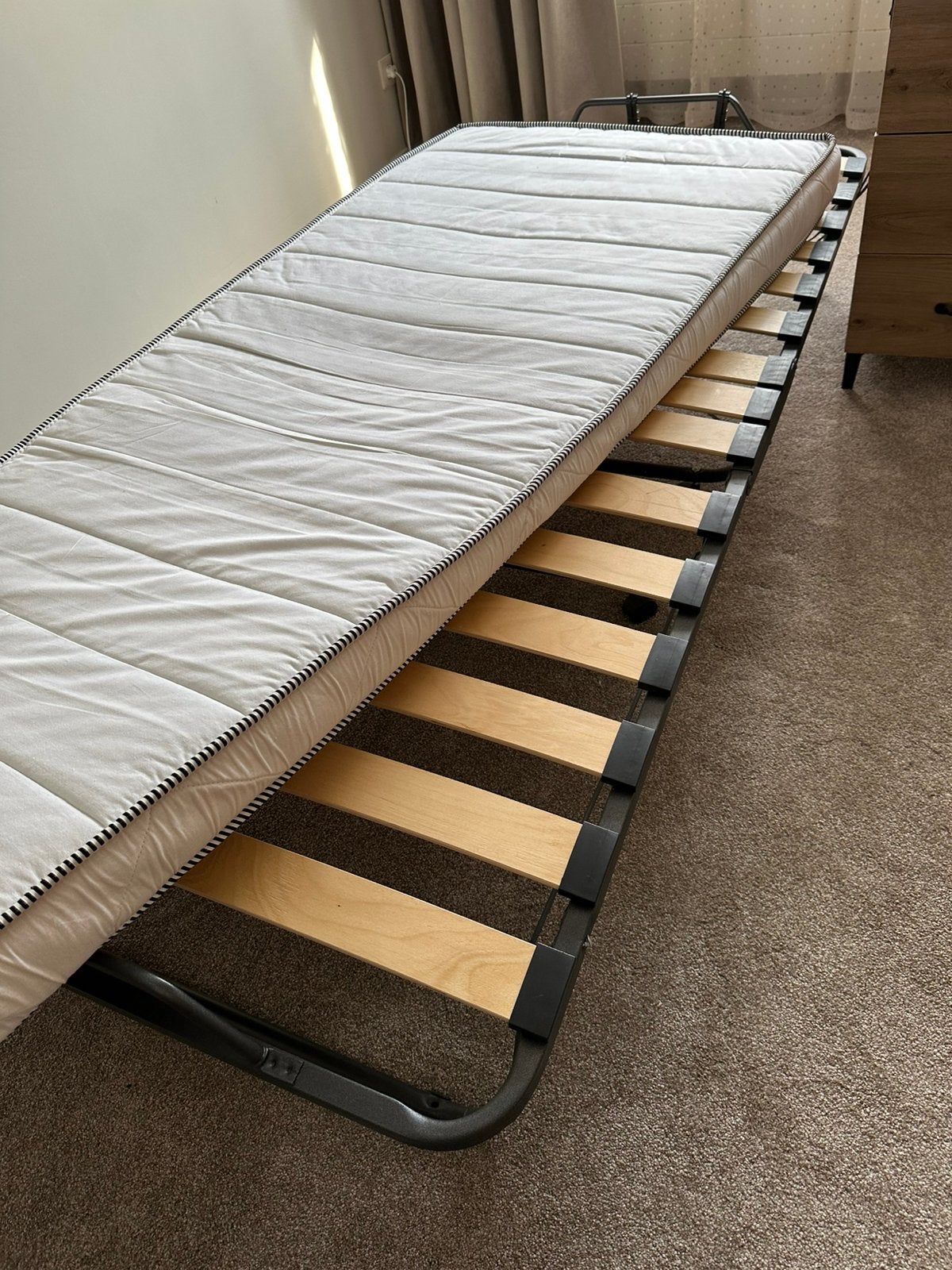 Opklapbed logeerbed campingbed, Ophalen, Zo goed als nieuw, Eenpersoons, 90 cm