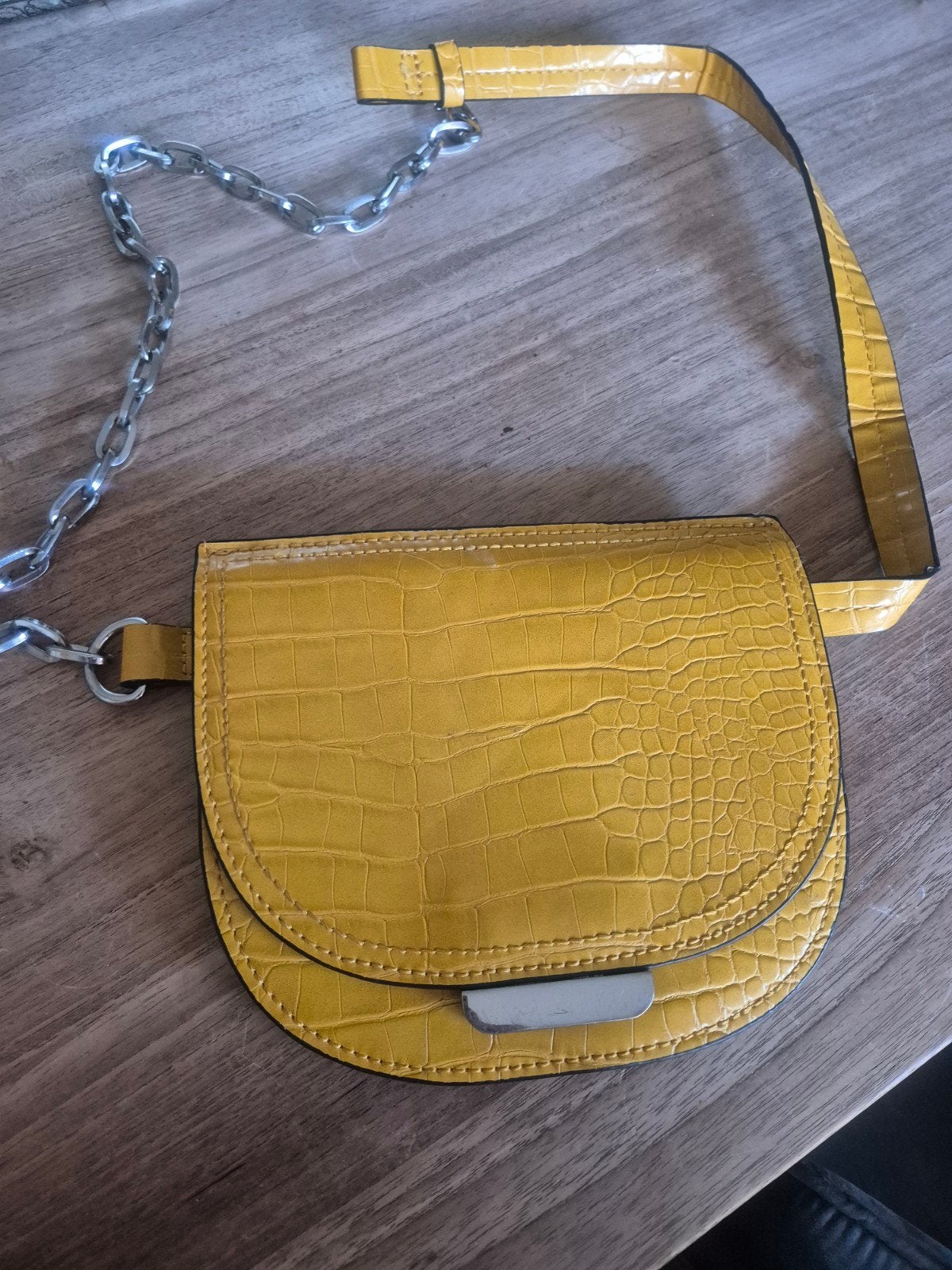 Zara Gele Tas met Kettingdetails, Ophalen