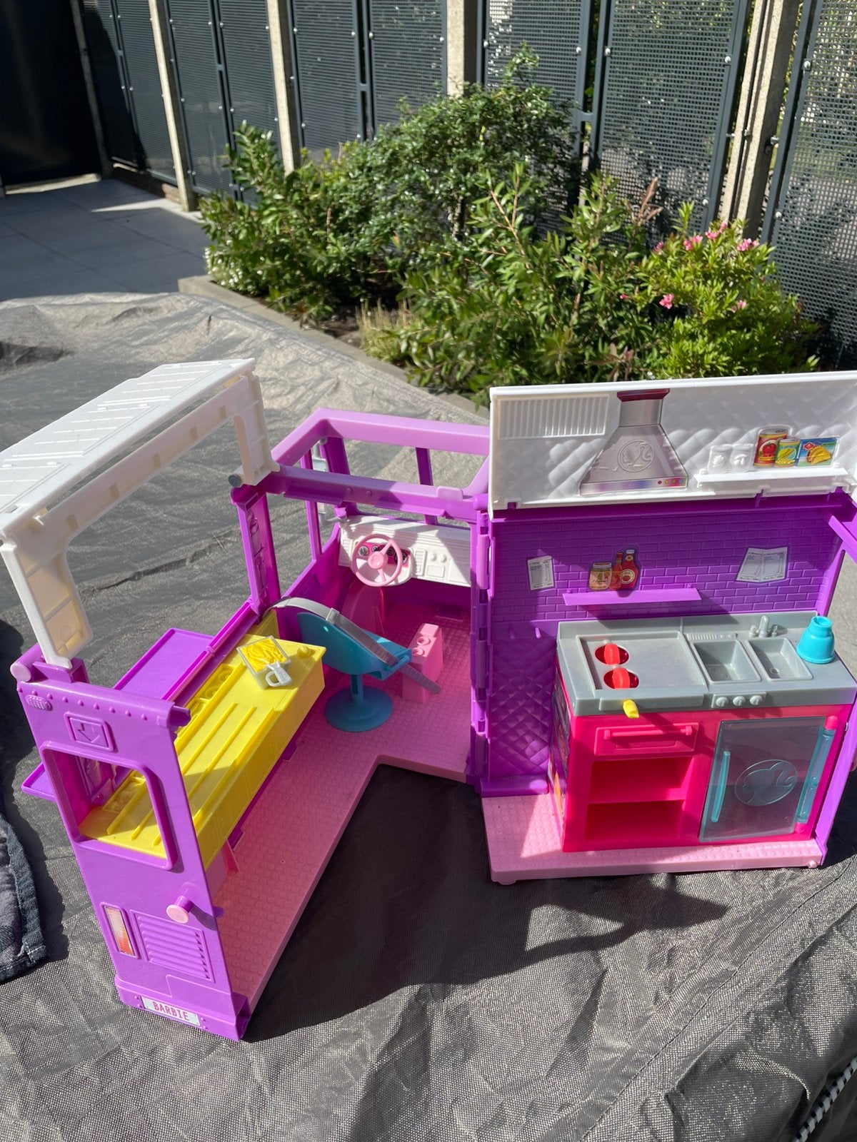 Barbie foodtruck mattel snackkar, Ophalen, Zo goed als nieuw, Kunststof