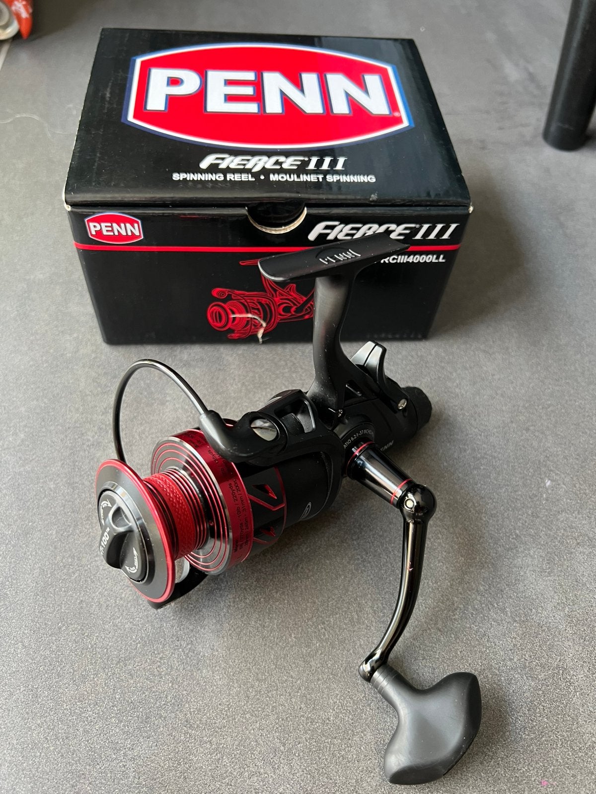 Penn Fierce III Live Liner 4000, Watersport en Boten, Hengelsport | Roofvissen, Ophalen of Verzenden, Zo goed als nieuw, Molen