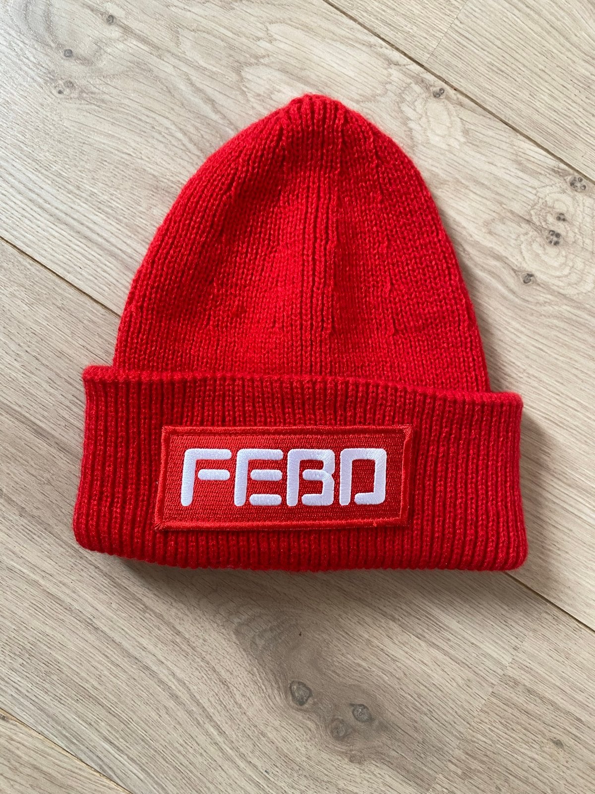 Febo Muts Rood - nieuw, one size, Ophalen of Verzenden, Nieuw, Maat 42/44 (L), Muts