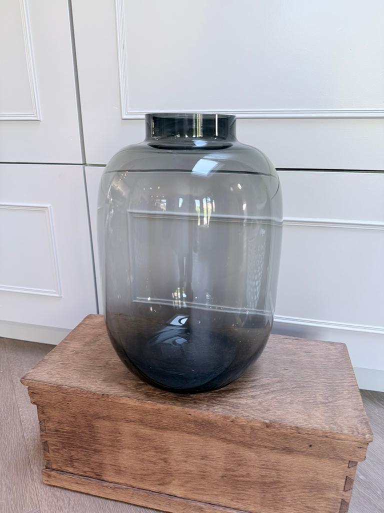 Light & living vaas zwart, Ophalen of Verzenden, Zo goed als nieuw, Zwart, Glas