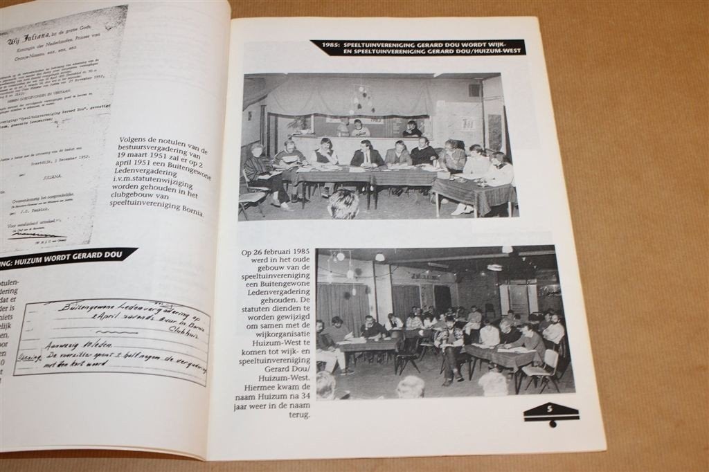 Gerard Dou Huizum — 60 Jaar Wijkboek Leeuwarden 1993, Ophalen of Verzenden, Gelezen