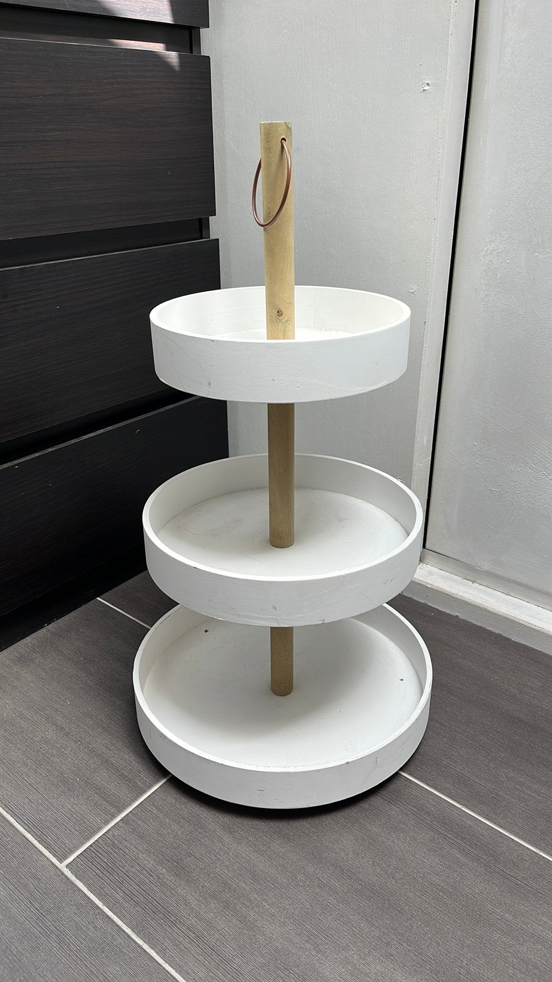 Witte etagère met 3 plateaus, Ophalen, Gebruikt, Hout