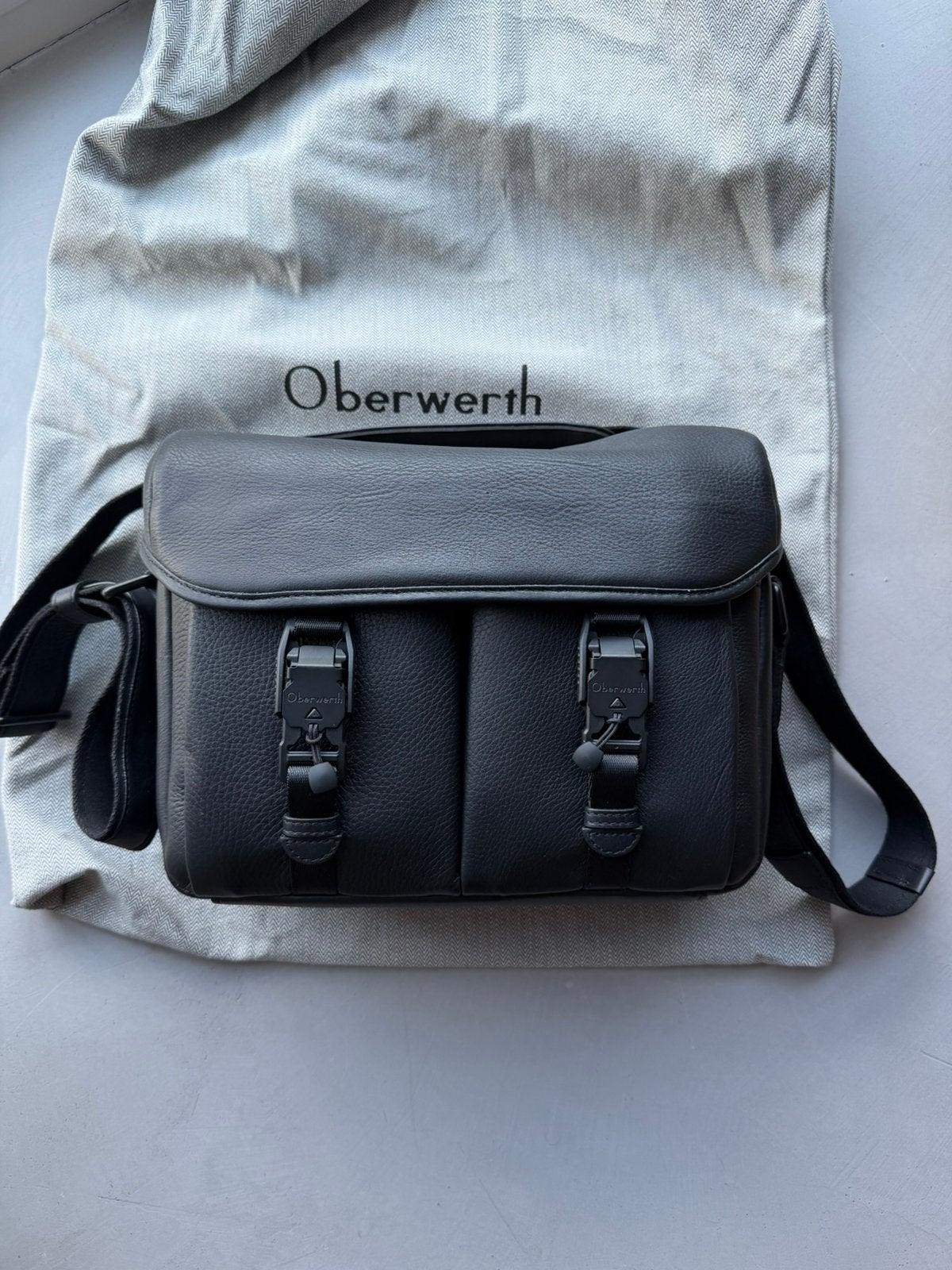 Oberwerth - Momentum L fototas zwart leer - nieuw, Ophalen of Verzenden, Zo goed als nieuw, Schoudertas, Overige merken