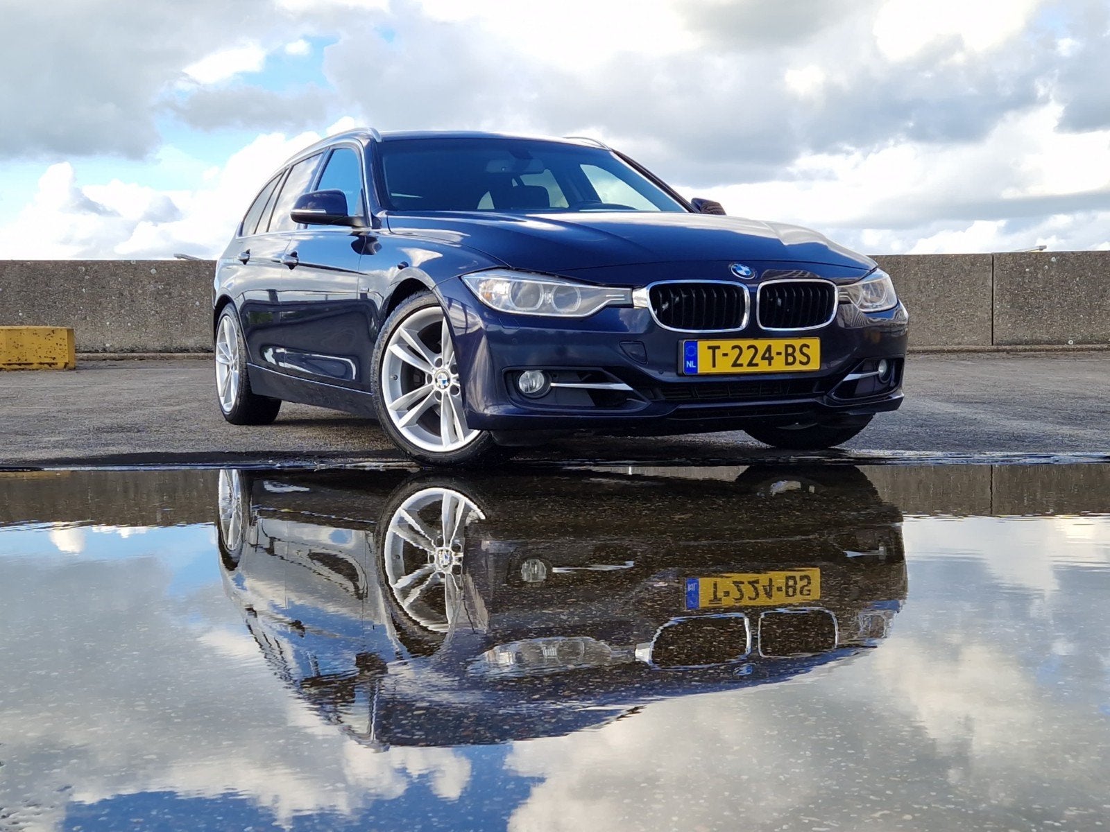 BMW 3-Serie F31 330d Touring AUT 2013 Blauw ex Autoblog, Auto's, Automaat, 1800 kg, Zwart, 2993 cc