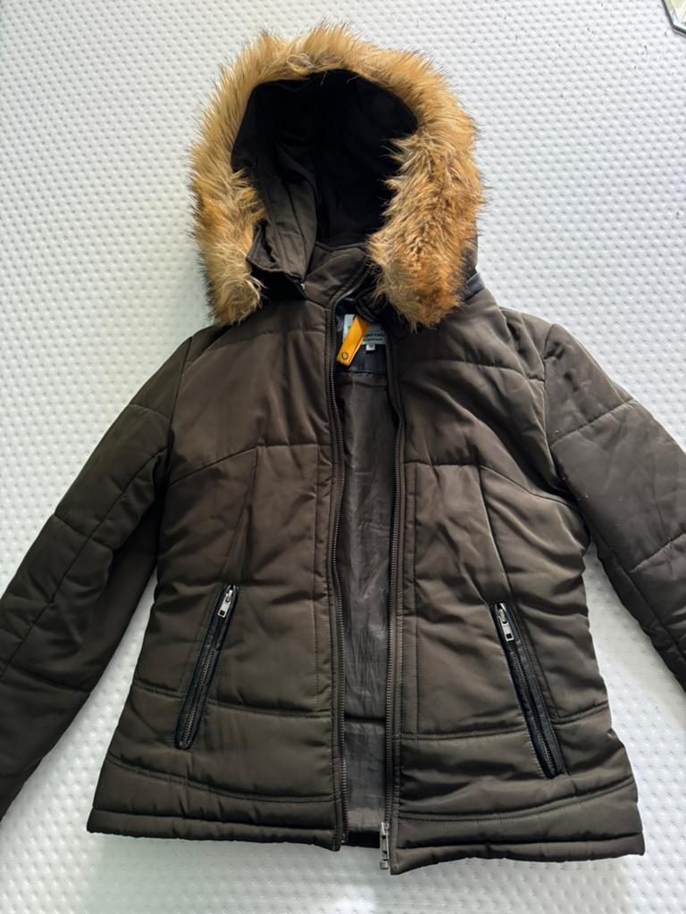 Winterjas, Kleding | Dames, Jassen | Winter, Ophalen, Zo goed als nieuw, Maat 38/40 (M), Groen
