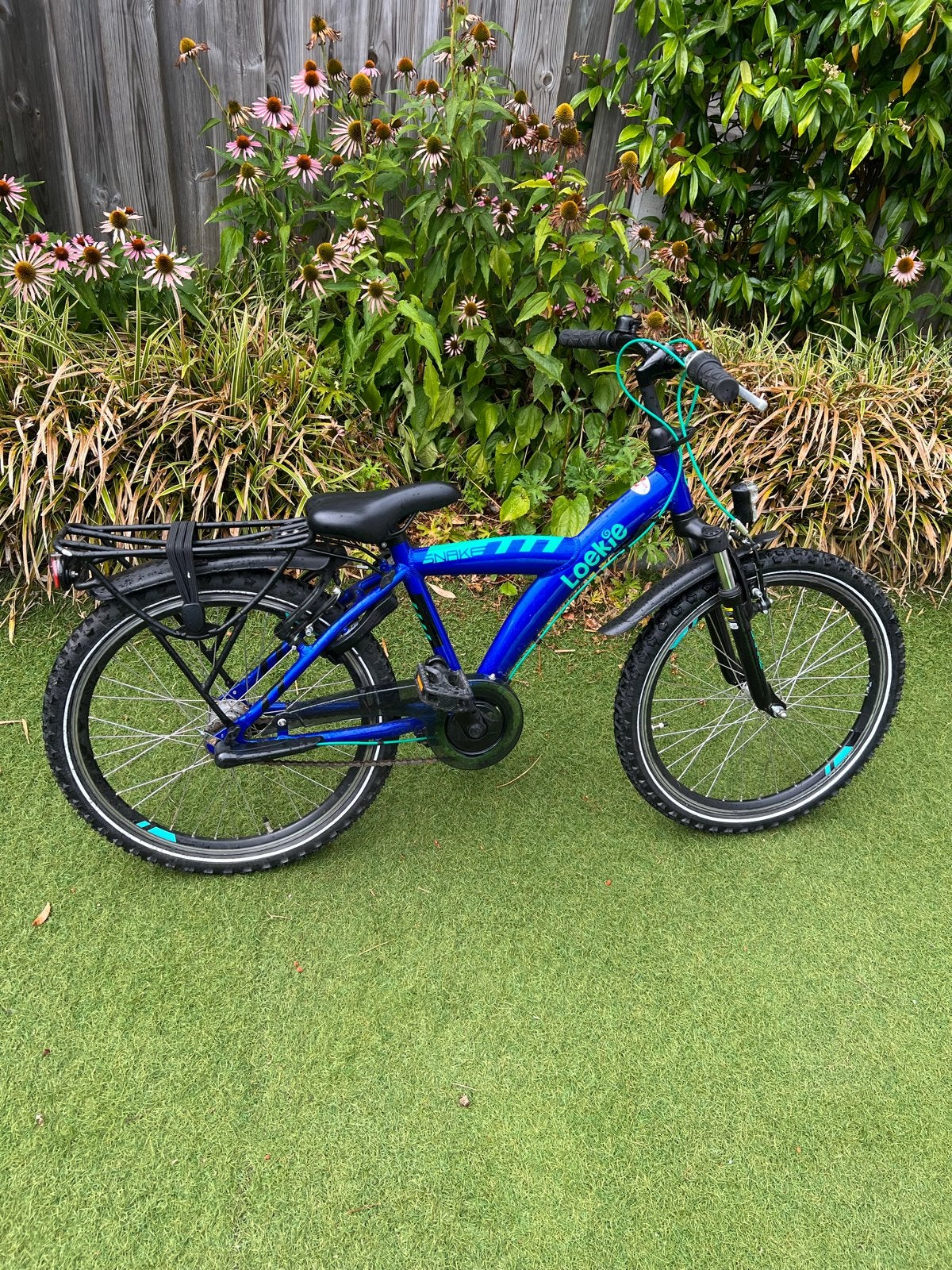 Loekie Snake 22 inch jongensfiets - Kobaltblauw, Fietsen en Brommers, Fietsen | Jongens, Ophalen, Zo goed als nieuw, Terugtraprem