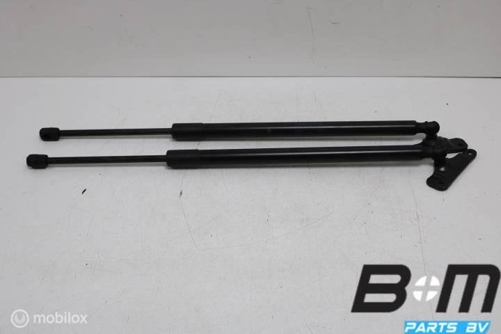 Set gasdrukveren achterklep VW Touran 5T 5TA827550E, Gebruikt