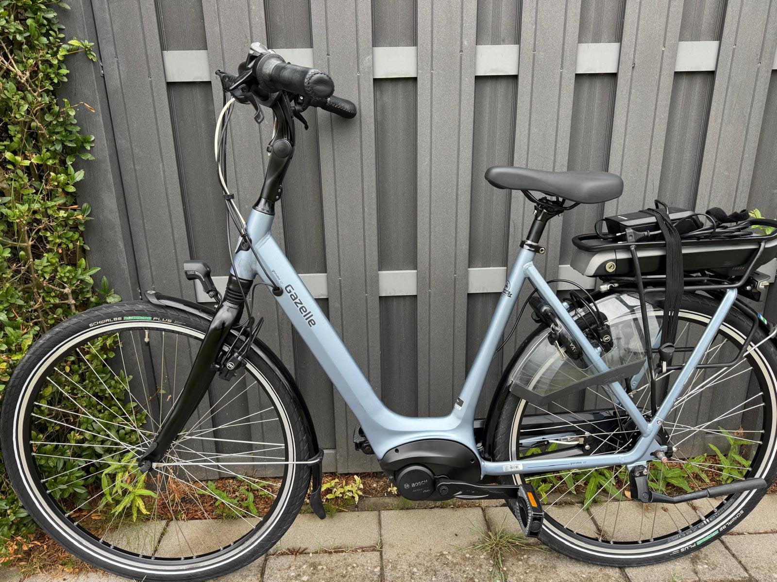Elektrische fiets Gazelle Grenoble C7 Bosch middenmoter, Ophalen, Zo goed als nieuw, 50 km per accu of meer, 55 tot 59 cm