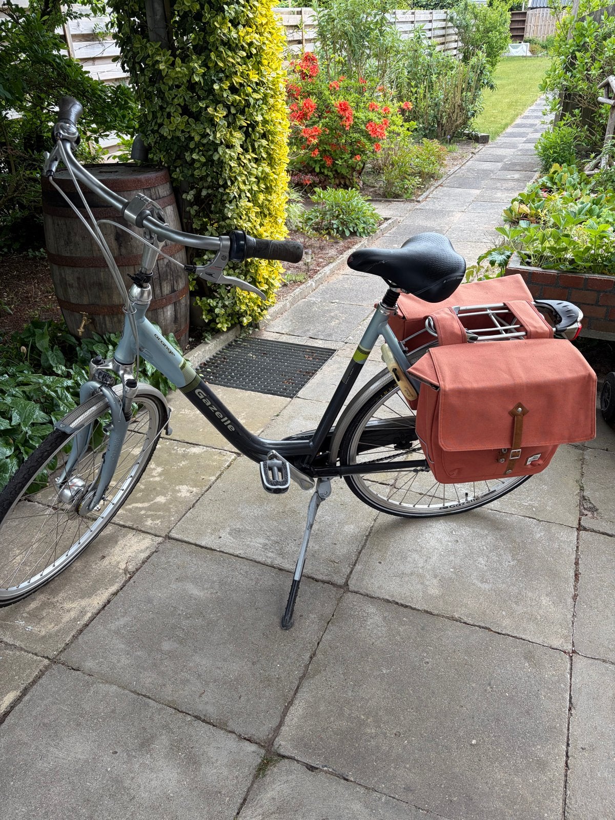 Opknapper Gazelle Orange met fijn gel zadel en fietstassen, Fietsen en Brommers, Fietsen | Dames | Damesfietsen, Ophalen, Velgrem