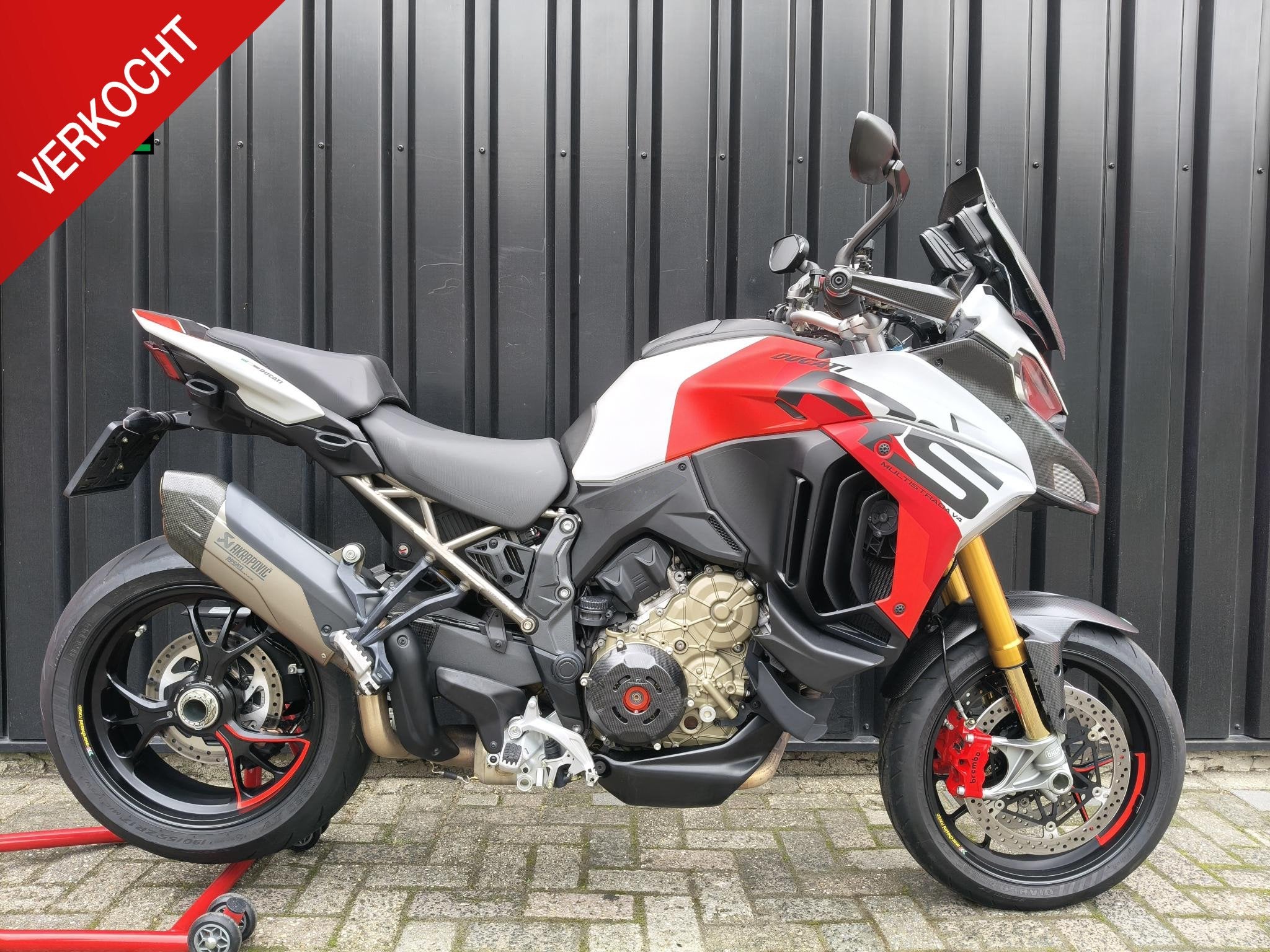 Ducati Multistrada V4 RS, Motoren, Info@ducati.com, Ducati North Europe B.V., Maanweg 174
2516 AB  Den Haag, NL, Handvatverwarming