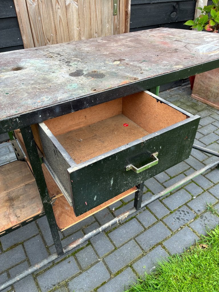 Foto 2 van Werkbank