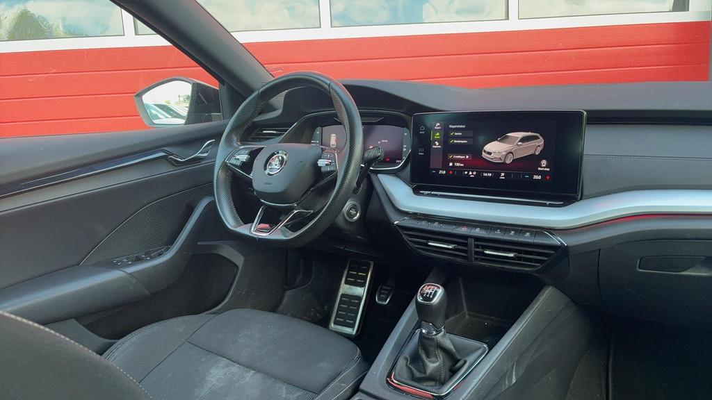 Skoda Octavia Combi 1.0 TSI Sport Business TREKHAAK / FULL L, Auto's, Stof, Gebruikt, Parkeersensor, Origineel Nederlands