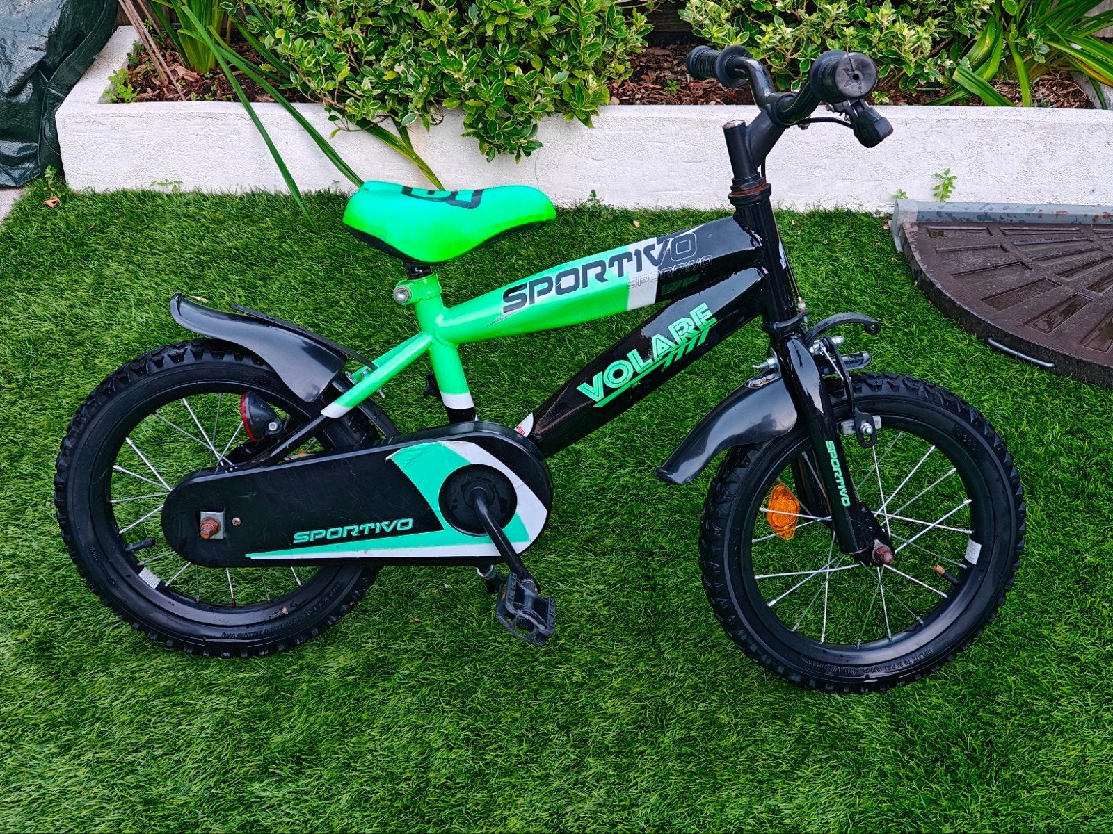 Volare Sportivo 14 inch kinderfiets - Zwart/Groen, Fietsen en Brommers, Ophalen, Terugtraprem, Zijwieltjes, Gebruikt