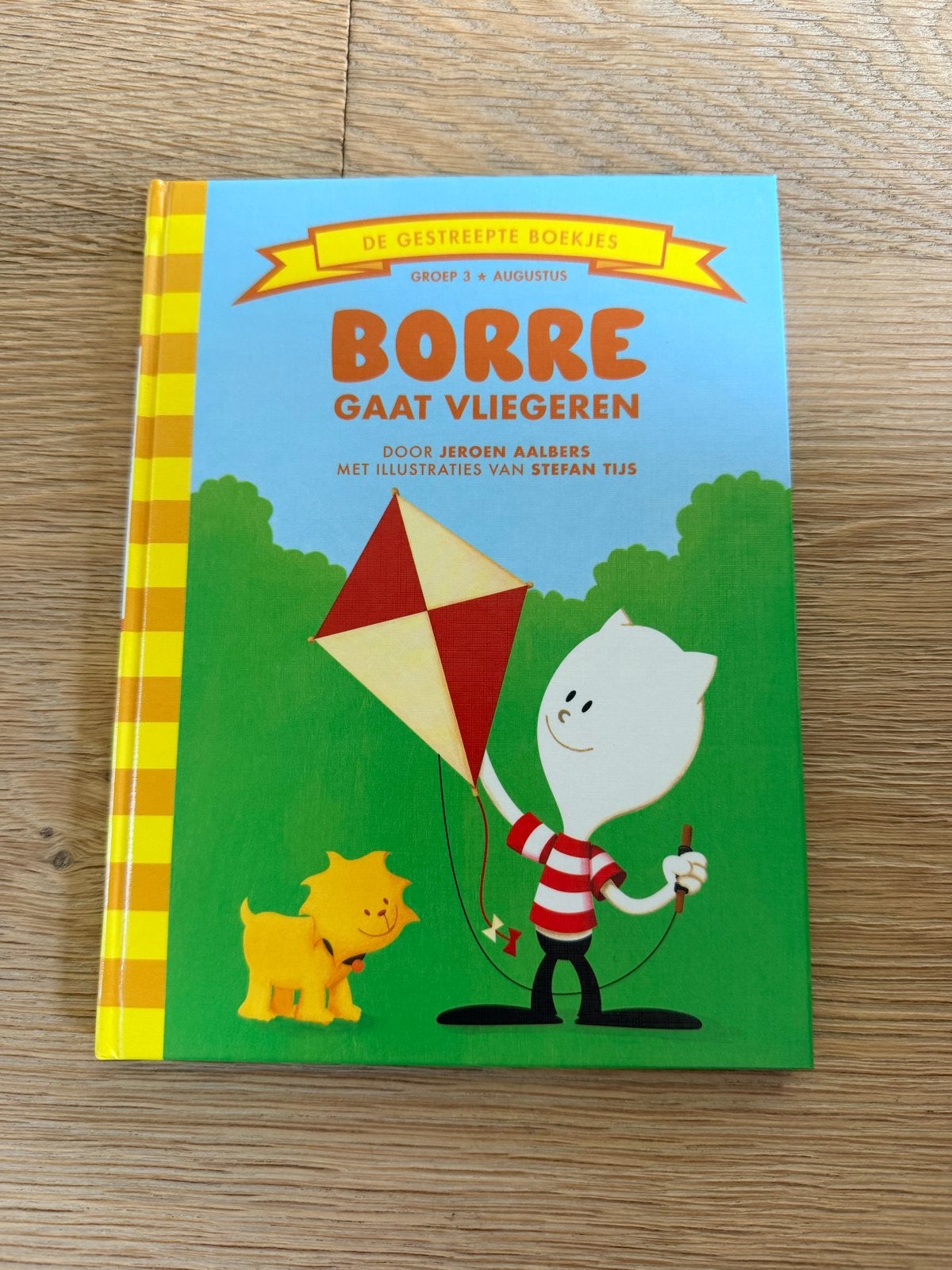 Borre Gaat Vliegeren - De Gestreepte Boekjes Groep 3, Ophalen of Verzenden, Zo goed als nieuw, Fictie algemeen