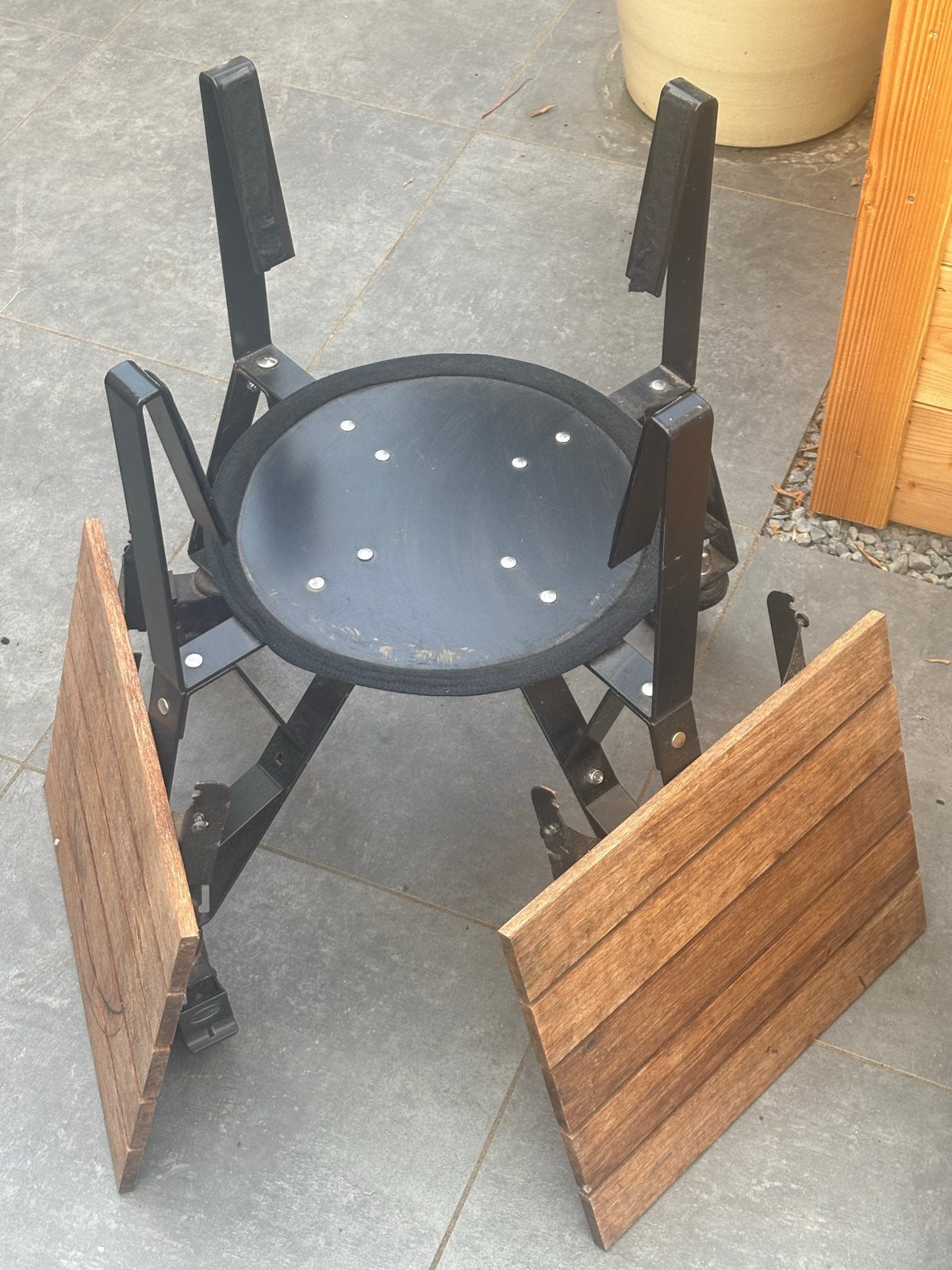 Bastard L onderstel met zijtafels, Tuin en Terras, Barbecue-accessoires, Ophalen, Gebruikt