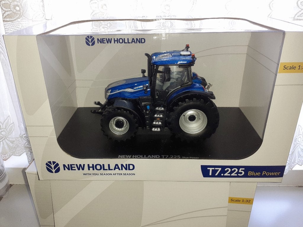 New Holland T7.225 blue power - UH, Verzenden, Nieuw, Tractor of Landbouw, Universal Hobbies