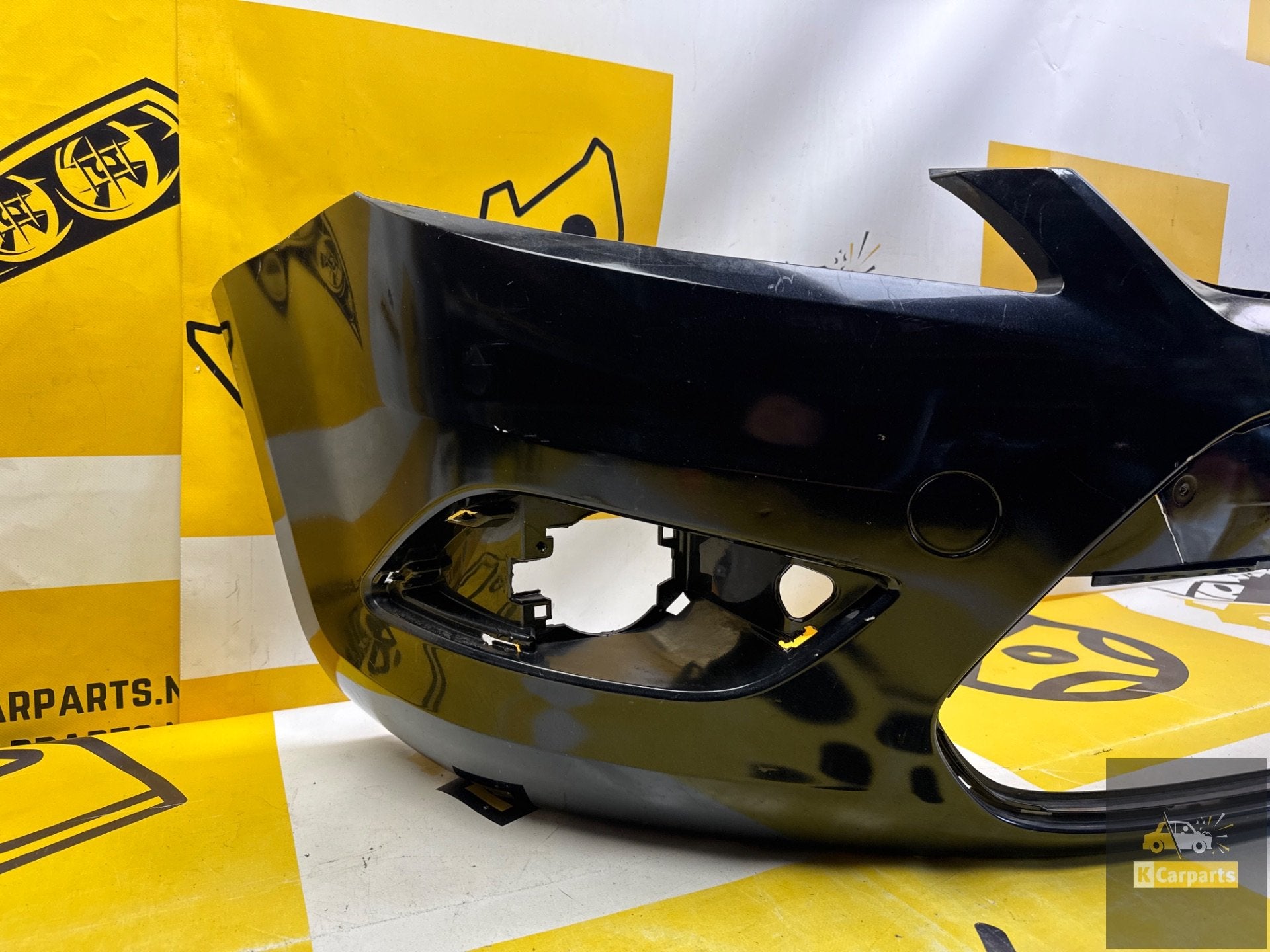 Ford Focus mk4 Voorbumper 2008-2011 8M5117757AW, Gebruikt, Voor, Info@ford.com, Ophalen of Verzenden