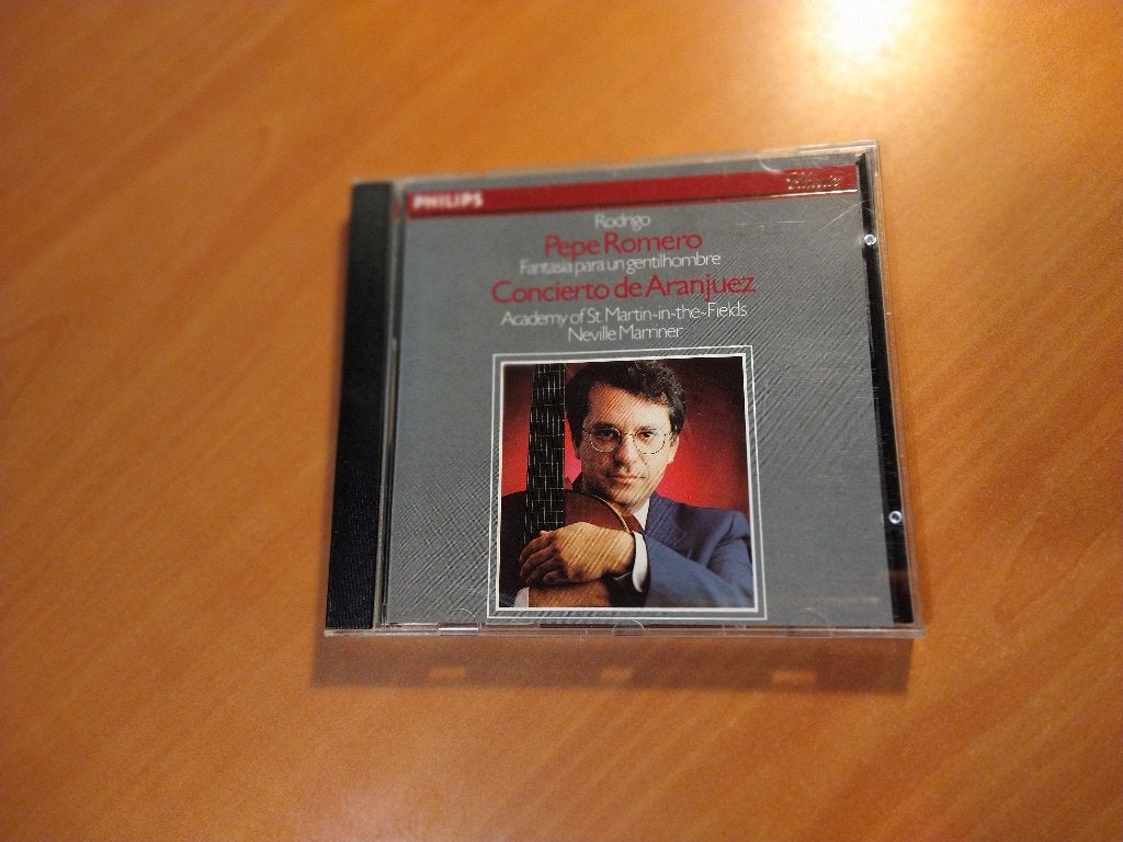 CD Joaquín Rodrigo.  Concierto de Aranjuez / Fantasía Paraun, Ophalen of Verzenden, Classicisme, Zo goed als nieuw, Kamermuziek