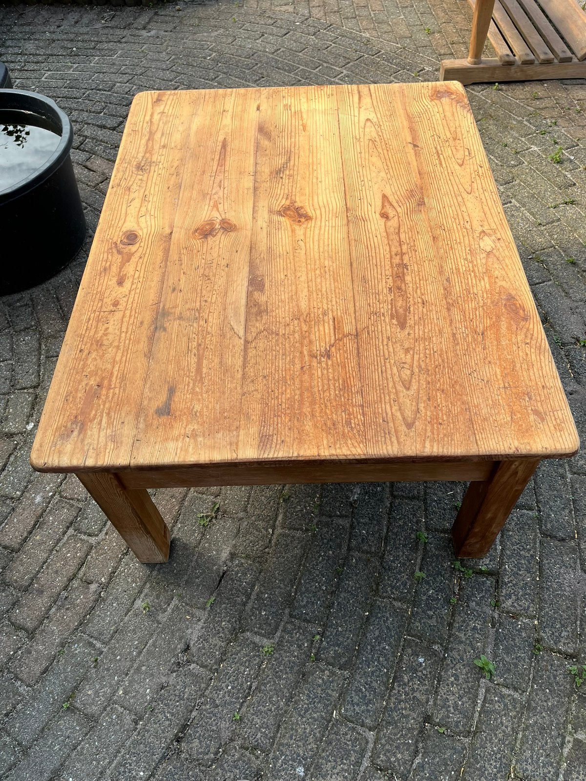 Oude grenen salontafel, Ophalen