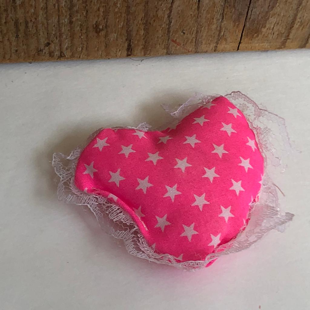 Roze hart vormige kussen met sterren, Ophalen of Verzenden, Zo goed als nieuw, Toebehoren