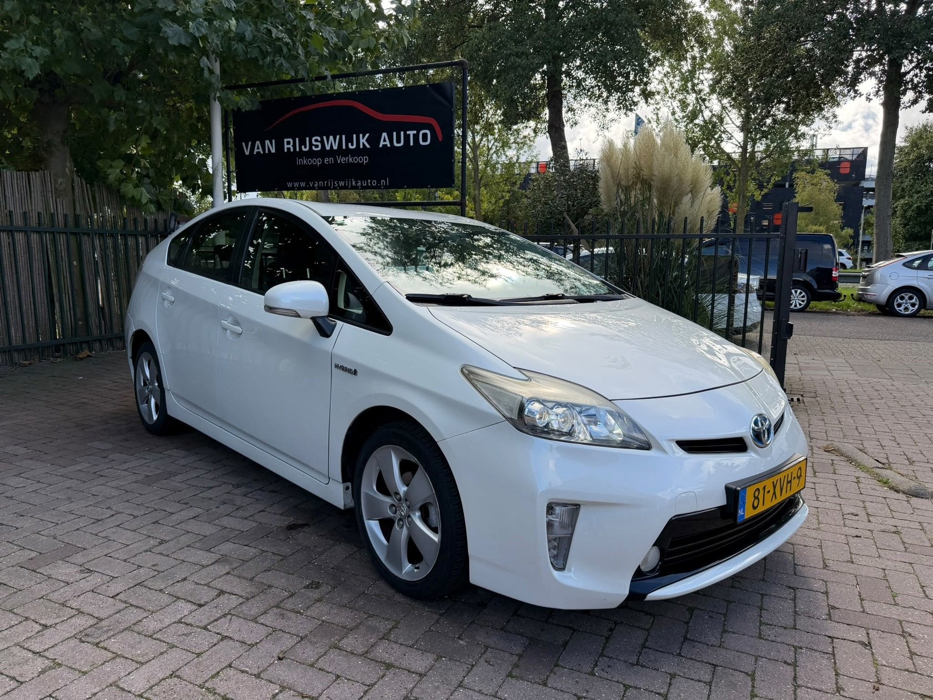 Toyota Prius 1.8 Dynamic Business Xenon Leder Cam, Auto's, Euro 5, Gebruikt, 1340 kg, 4 cilinders