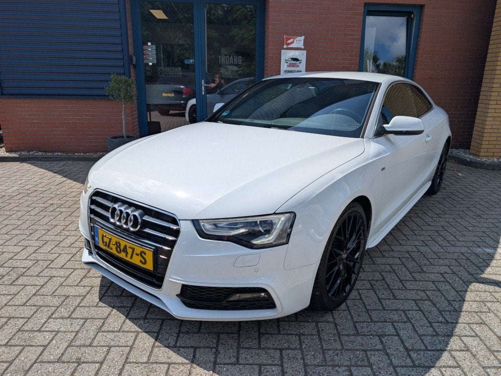 Audi A5 COUPE 1.8 TFSI S-line SPORT ED, AdaptiveCruise, Airc, Auto's, Gebruikt, 4 cilinders, 4 stoelen, Wit