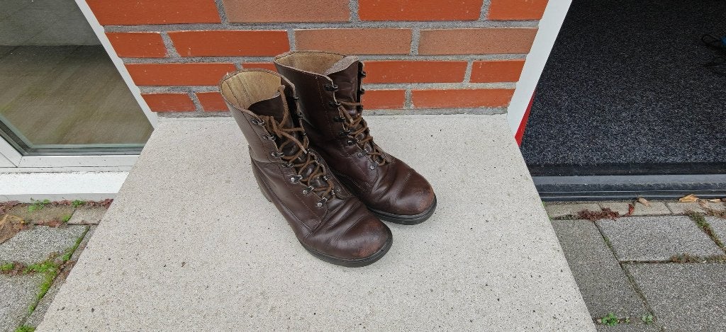 Legerkisten, Ophalen, Landmacht, Nederland, Kleding of Schoenen