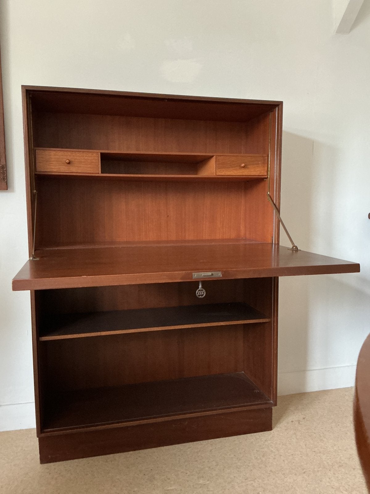 Vintage secretaire. H:127 cm. Br.88 cm. D:32 cm. Blad 52 cm., Huis en Inrichting, Ophalen, Gebruikt, Vintage .