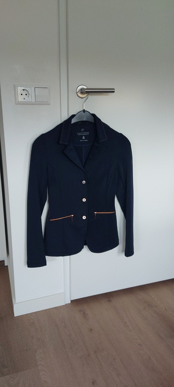 Equitheme paardrijjasje/wedstrijdjasje mt 38 ladies, Blauw, Zo goed als nieuw, Jasje, Ophalen