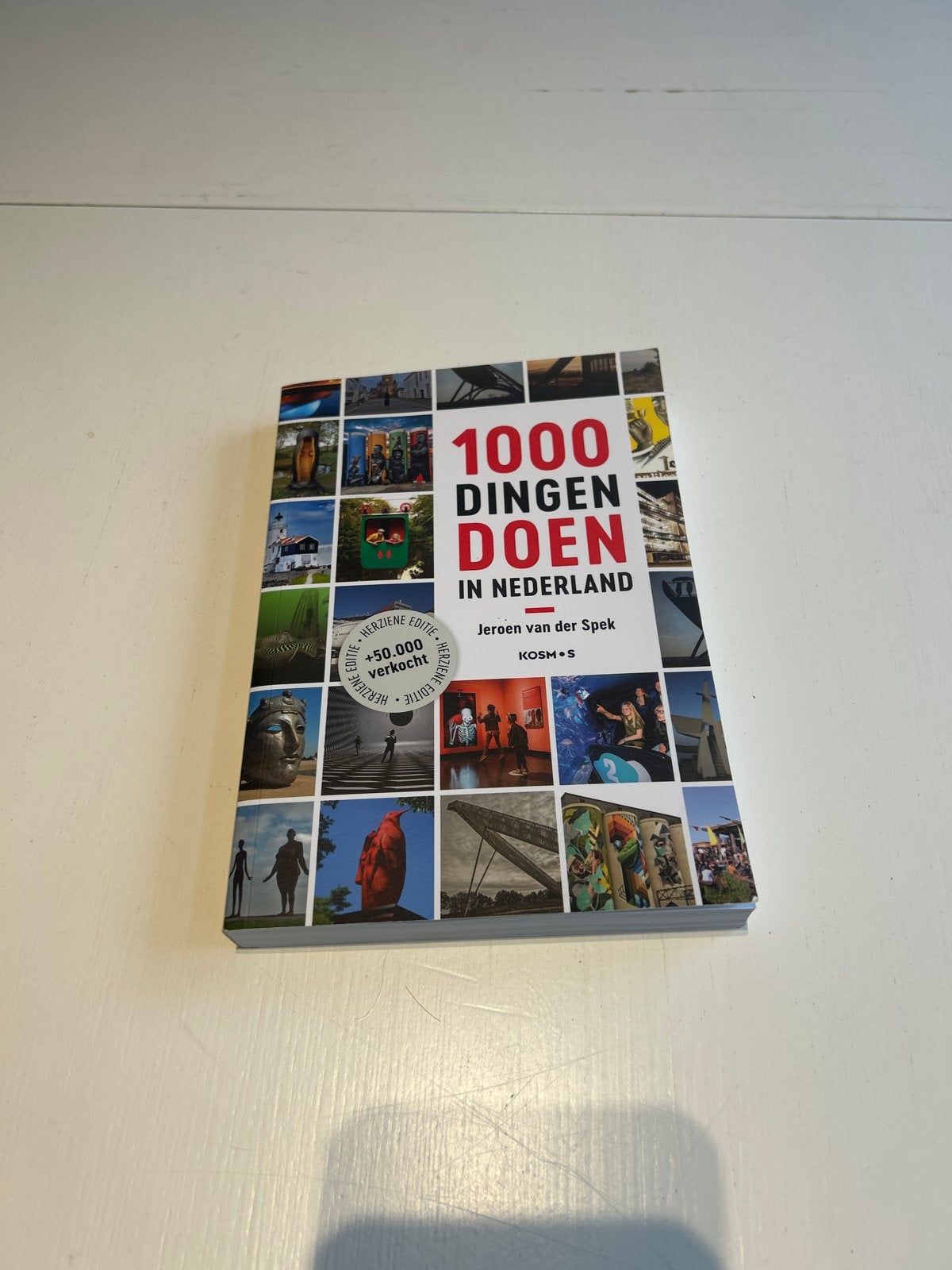 1000 Dingen Doen in Nederland - Jeroen van der Spek, Overige merken, Ophalen of Verzenden, Zo goed als nieuw, Reisgids of -boek