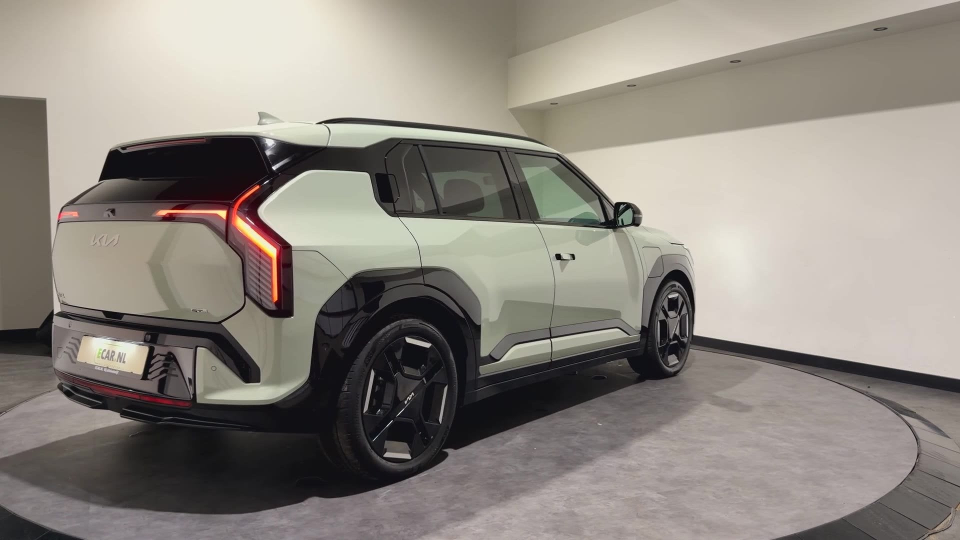 Kia EV3 GT-Line 81.4 kWh | Luxe leder | Keyless | ACC | H&K, Gebruikt, Huisgarantie, Overige kleuren, Met garantie (alle)