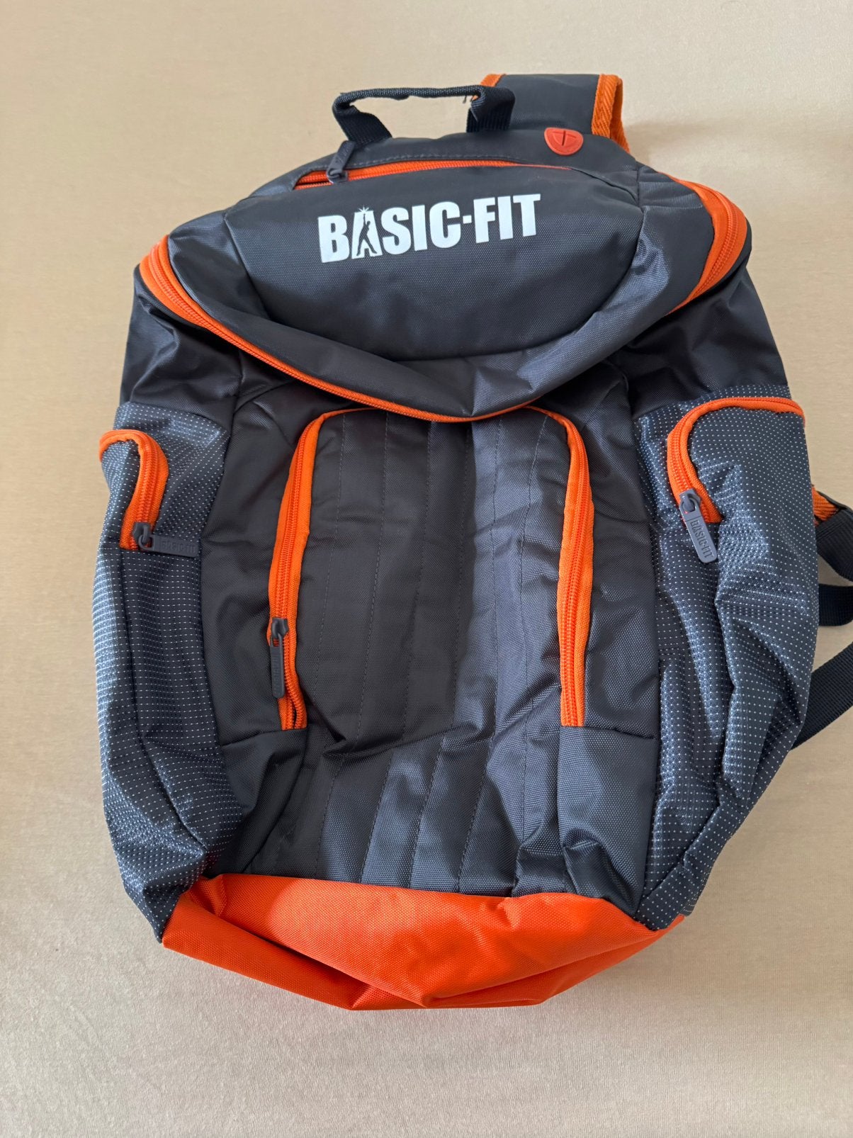 Z.g.Nieuw Basic fit rugtas, Verzenden, Zo goed als nieuw, Overige merken, 30 tot 45 cm